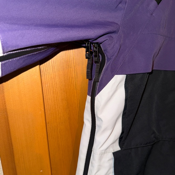 Montec Men's or Women’s Ski & Snowboard Jacket - Purple, Black, and White - Picture 4 of 12